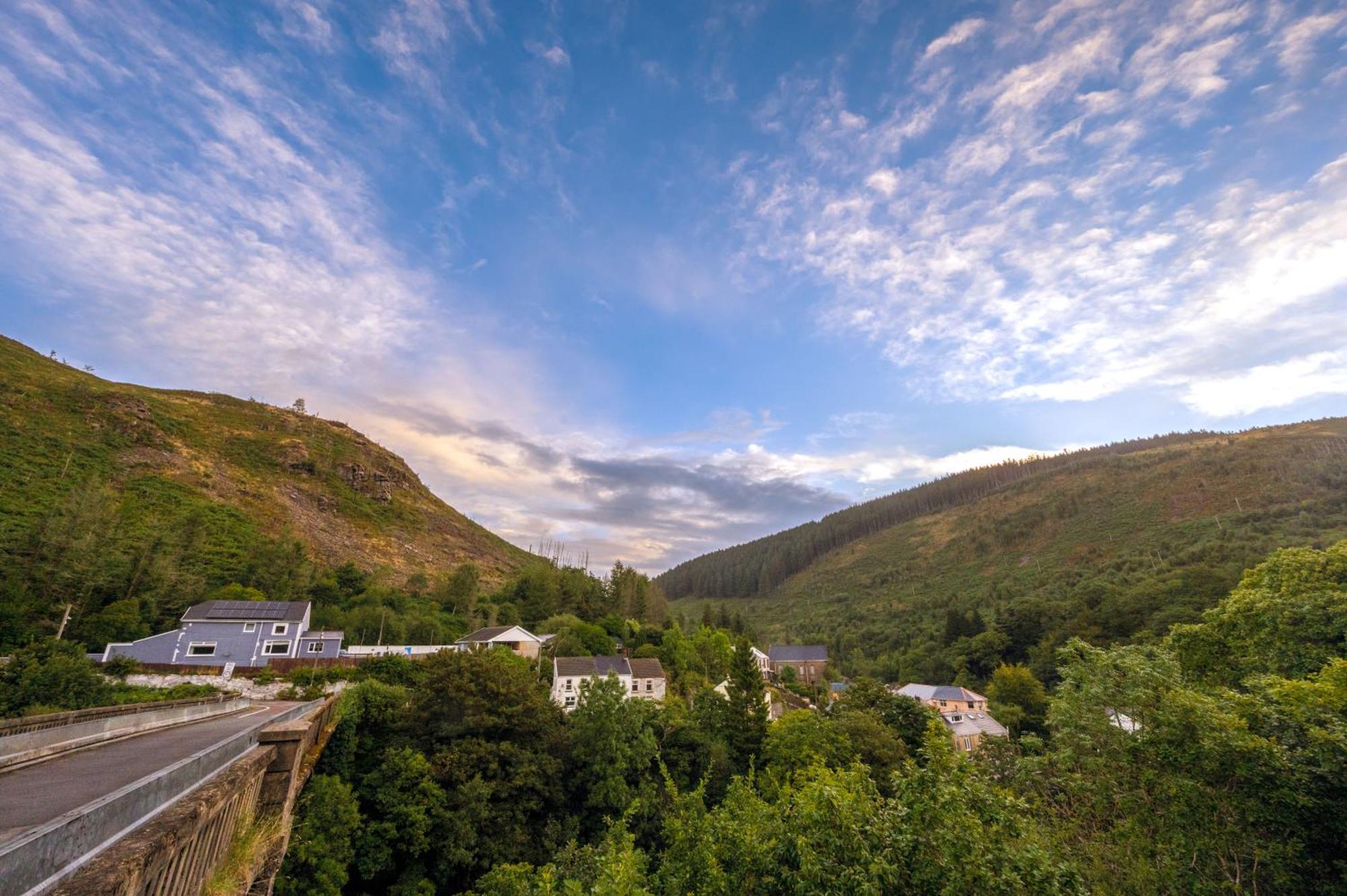 Afan Forest Retreat Cozy Getaway, Pet Friendly Cymmer エクステリア 写真
